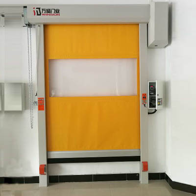 快速卷簾門(mén)保養(yǎng)展示